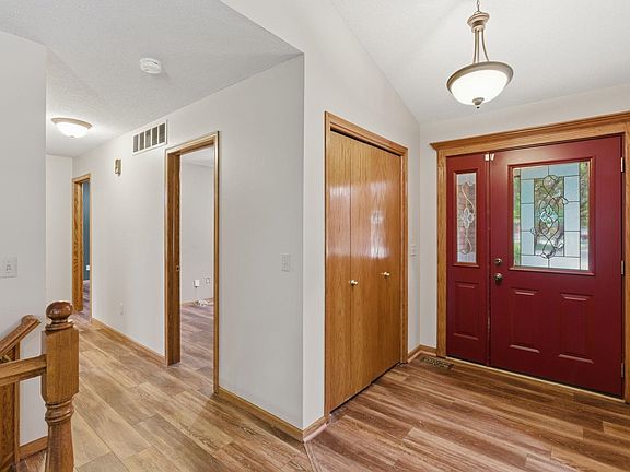 3rd image of 319 N Bay Country Ct