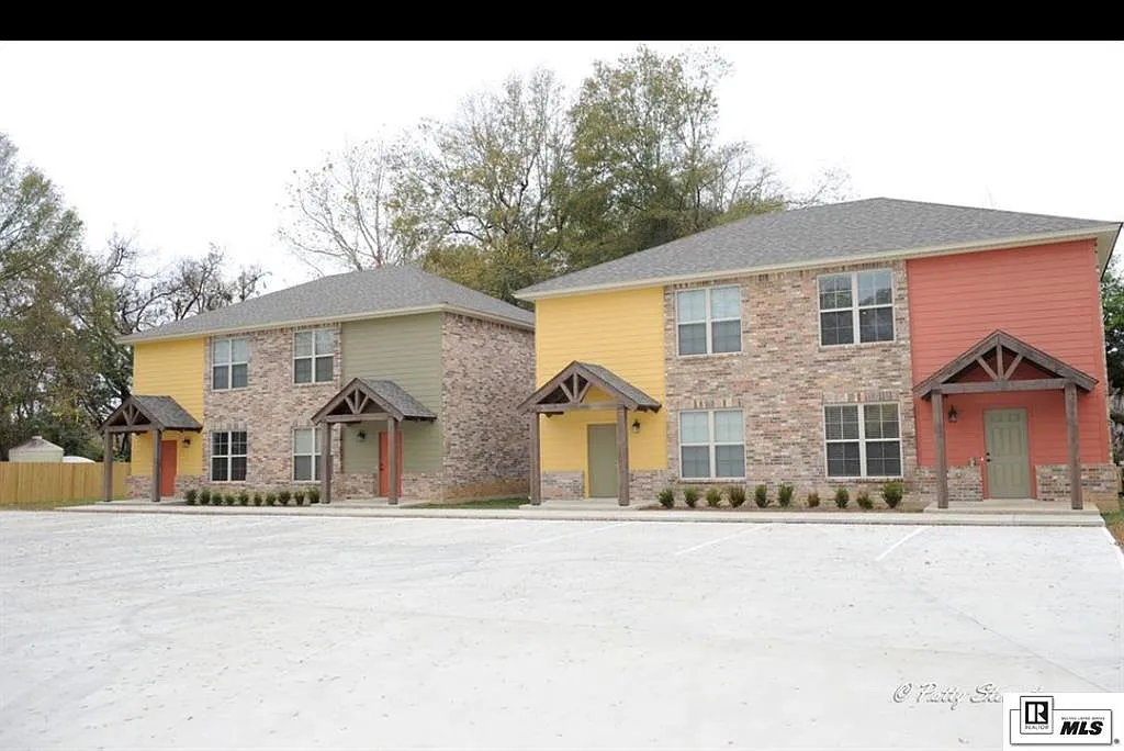 2 bed, 2.5 bath, 1500 sqft, $1,600 — Photo 1