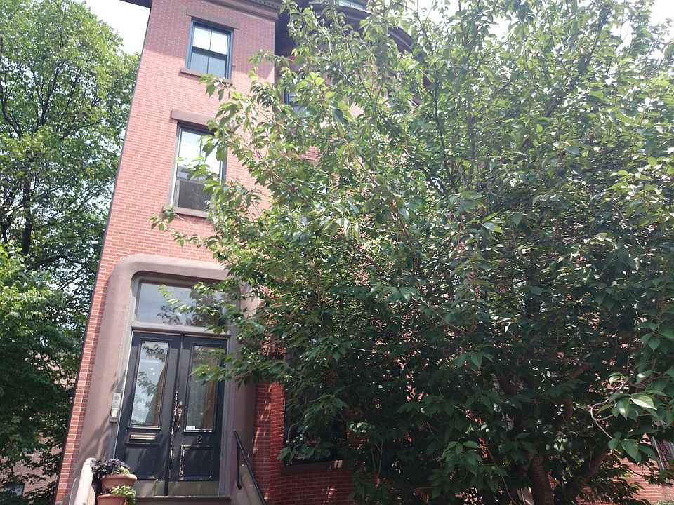 2nd image of 2 Worcester Sq #C