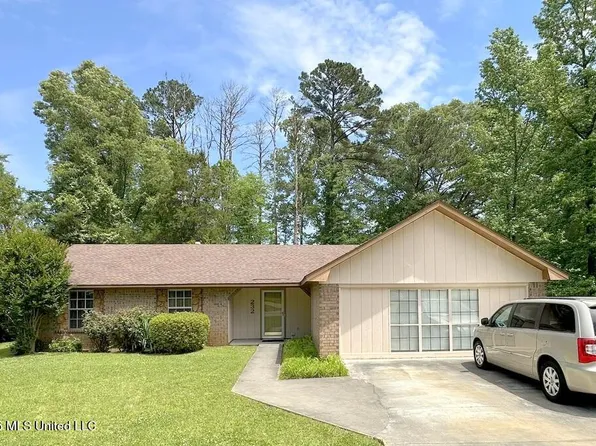 232 Forest Valley Dr, Jackson, MS 39212