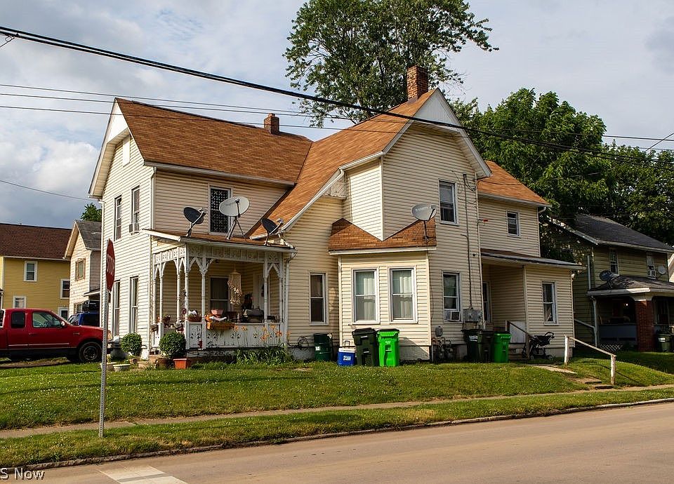 2nd image of 403 Spink St