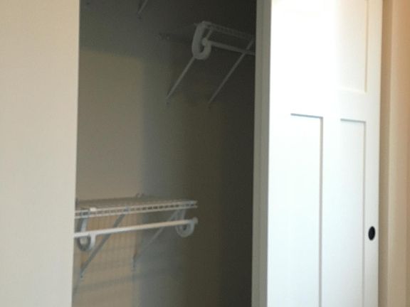 5th image of 2311 E John St #6