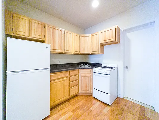 Rented by Compass | media 20