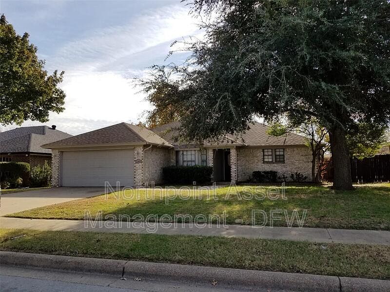 1st image of 1149 Parkhill Ave