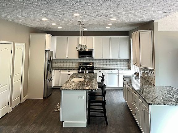 5th image of 5101 Deergate Dr