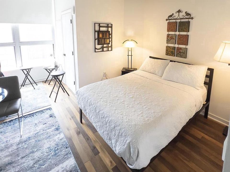 1st image of 1300 N St NW