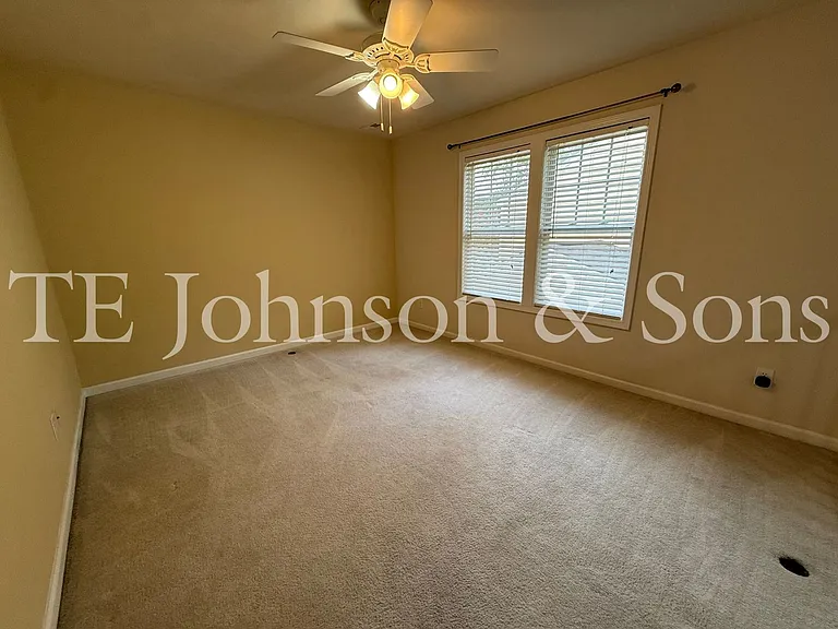 108 Greenway St — Photo 33
