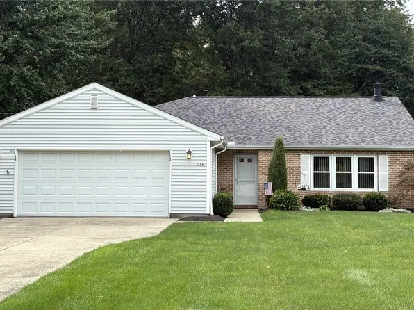 2254 Garden Dr, Avon, OH 44011
