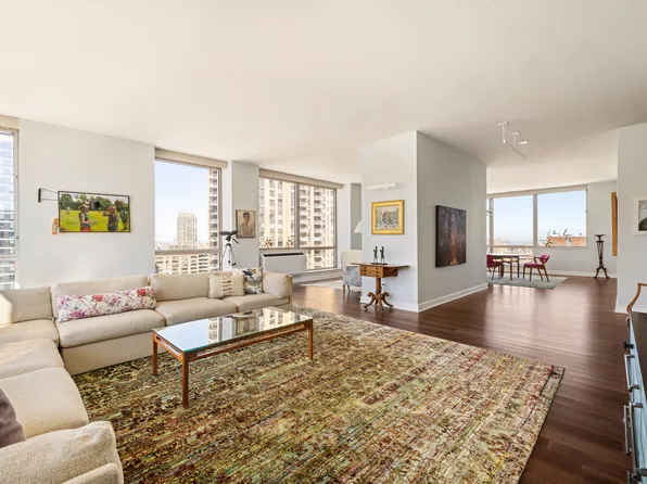 1965 Broadway image 1 of 19