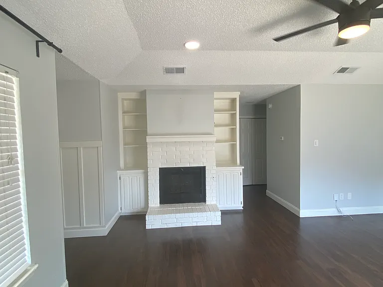 9748 Windy Ridge Rd — Photo 5