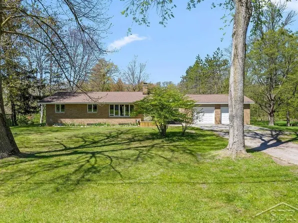 1308 S Homer Rd, Midland, MI 48640