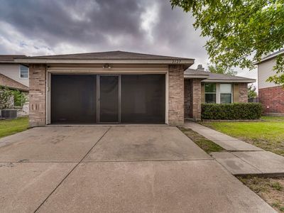 2127 W Grove Ln, Grand Prairie, TX, 75052