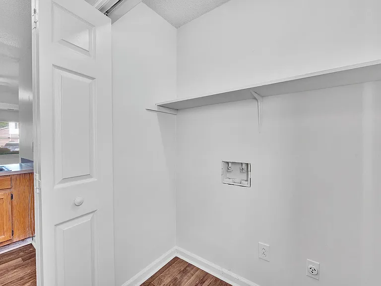 Belmont Heights Apartments & Townhomes — Photo 79