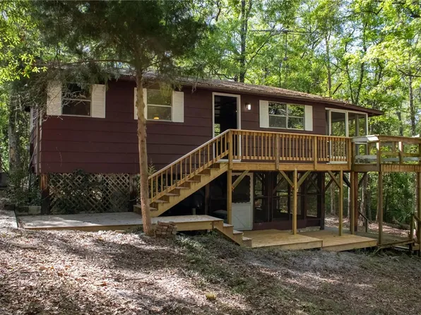 287 Shady Bluff Ln, Waynesville, GA 31566