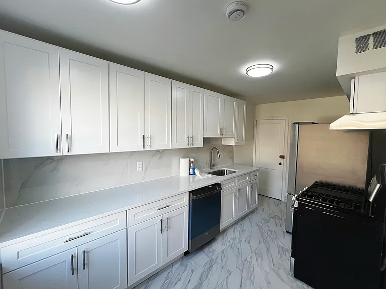 7237 Kindred St — Photo 4