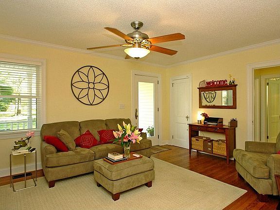 Living Room & Main Entrance