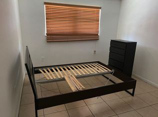 1000 SW 8th St, Hallandale Beach, FL 33009