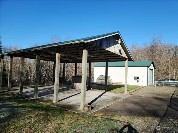 533 E Agate Loop Road, Shelton, WA 98584