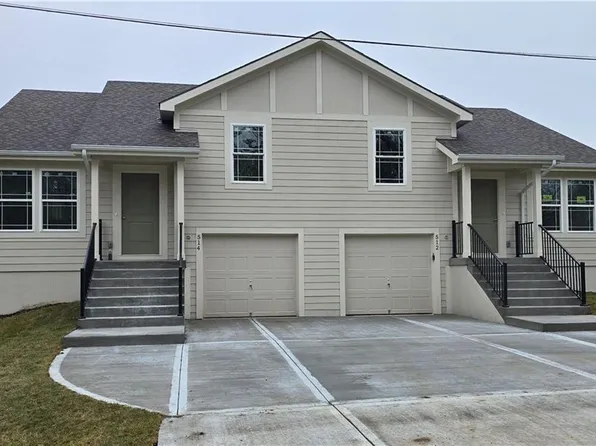 512/514 W Lawrence St, Spring Hill, KS 66083
