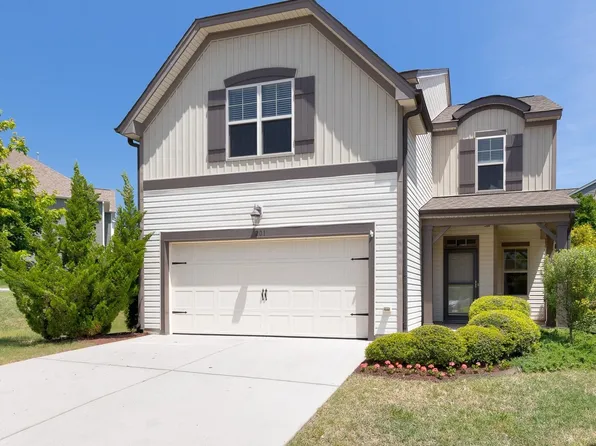 201 Roundhouse Ln, Morrisville, NC 27560