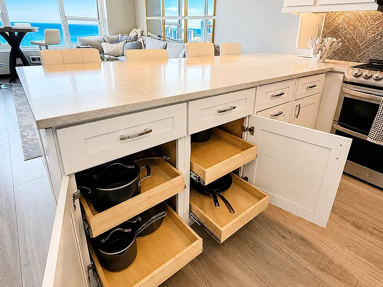 1550 N Lake Shore Dr #24C — Photo 7