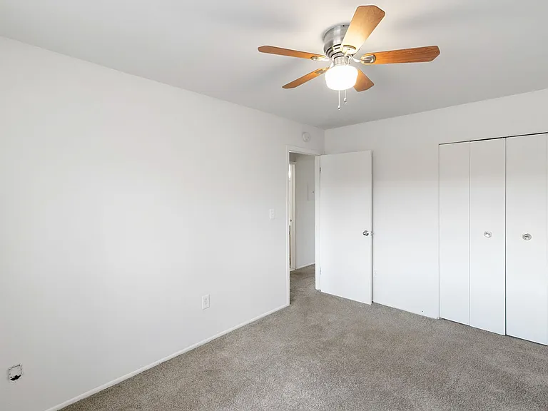 16435 E Twelve Mile Rd — Photo 37