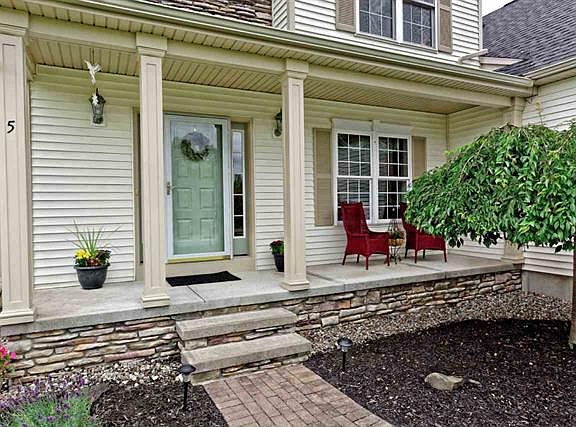 2nd image of 5 Burton Dr