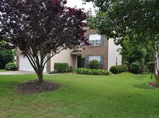 123 Amber Woods Dr, Tega Cay, SC 29708