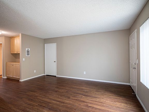 2nd image of 768 Hollister St #35