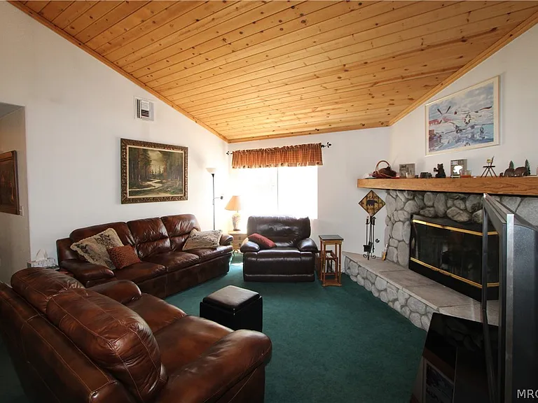 42578 La Placida Ave — Photo 2