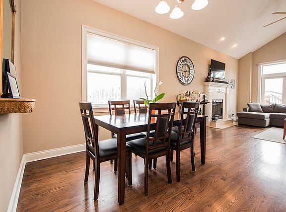 4th image of 4714 W Berteau Ave APT 2E
