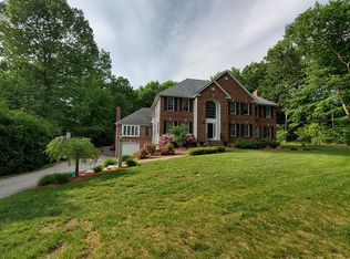 4 Glenwood Rd, Windham, NH 03087