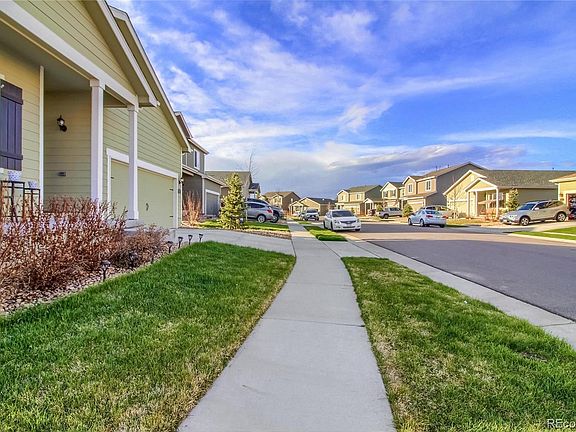 5th image of 1653 Taos St
