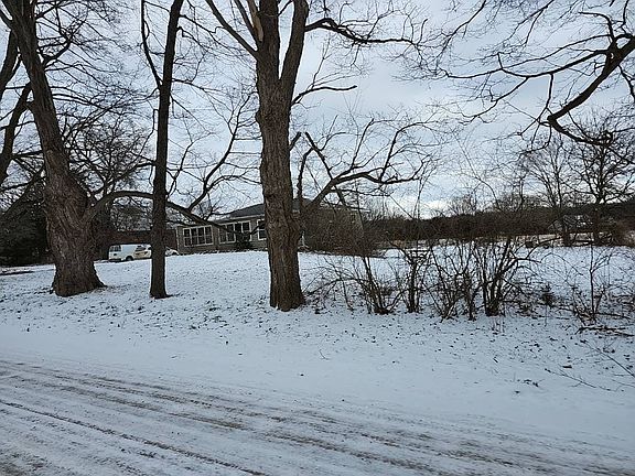 2nd image of 1606 N Norris Rd