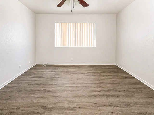 12303 Grevillea Ave — Photo 20