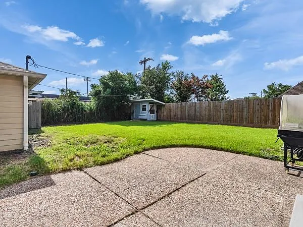 2103 Longhorn Dr — Photo 20