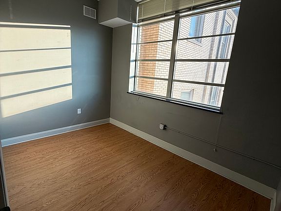 5th image of 21 Tamarack St #302G