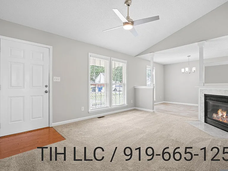 3912 Cold Harbour Dr — Photo 5