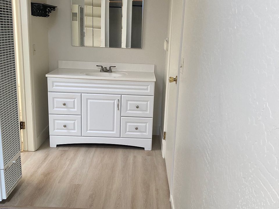 Vanity area