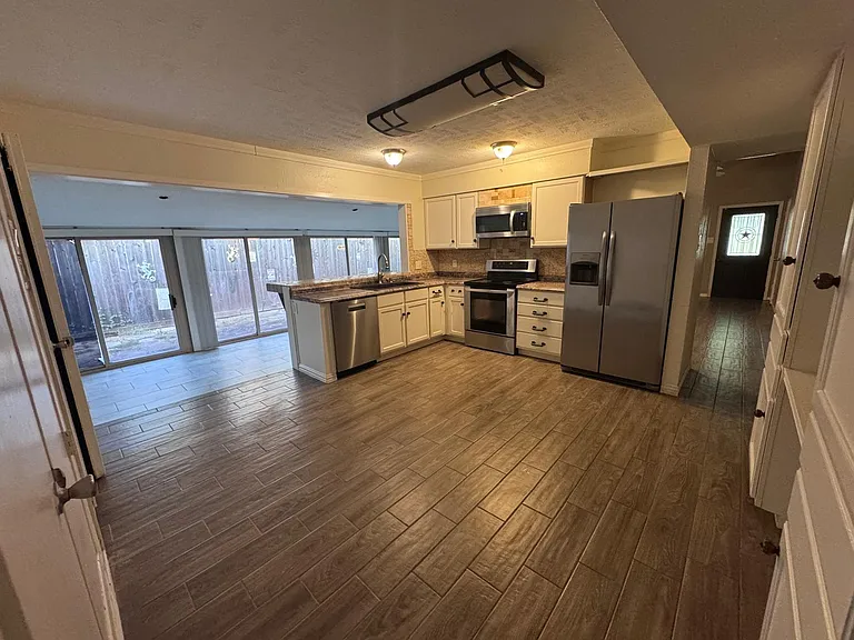 15602 Camino Del Sol Dr — Photo 14