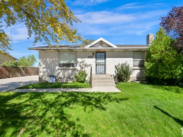5414 W Mountain Men Dr S, Salt Lake City, UT 84118