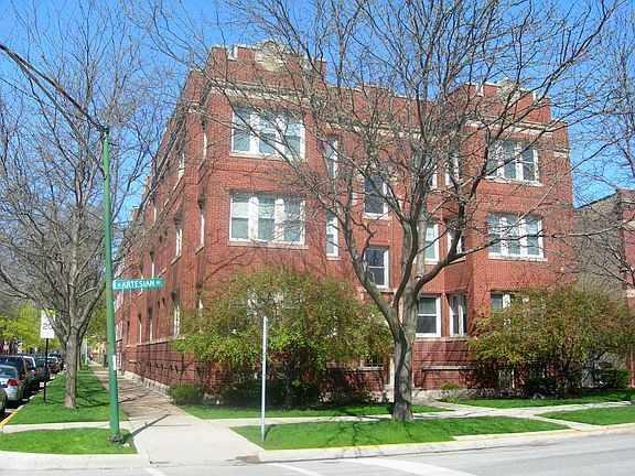 2nd image of 4500-4502 N Artesian Ave #2442-2444