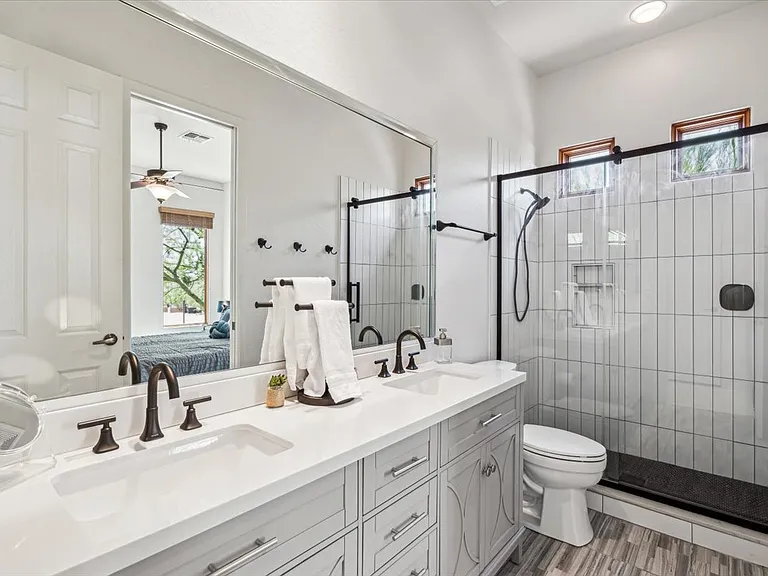 14586 E Wethersfield Rd — Photo 23