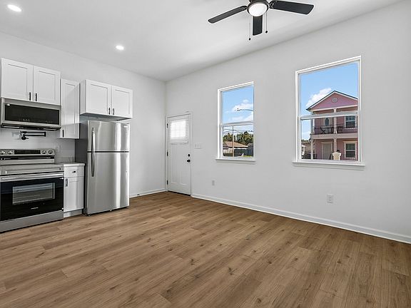 2nd image of 3030 1st St Unit 32