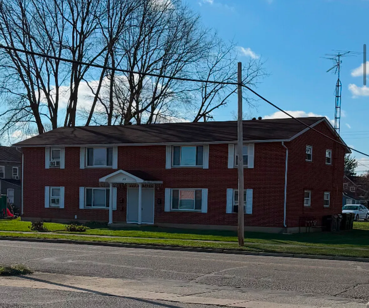 2 bed, 900 sqft, $1,000 — Photo 3