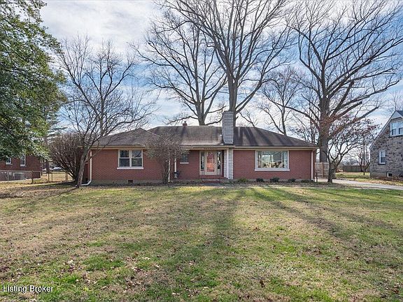 3rd image of 2204 Bashford Manor Ln