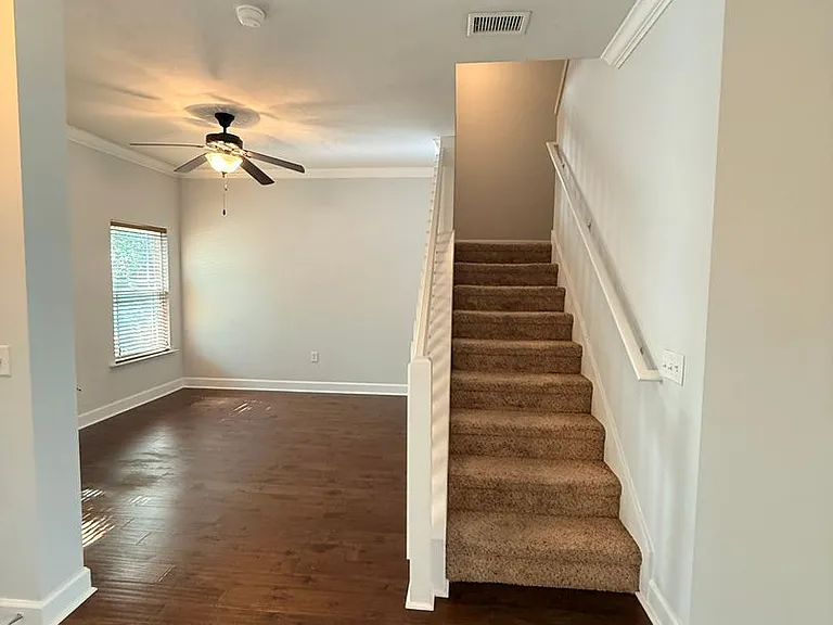 5156 NW 21st Dr — Photo 12