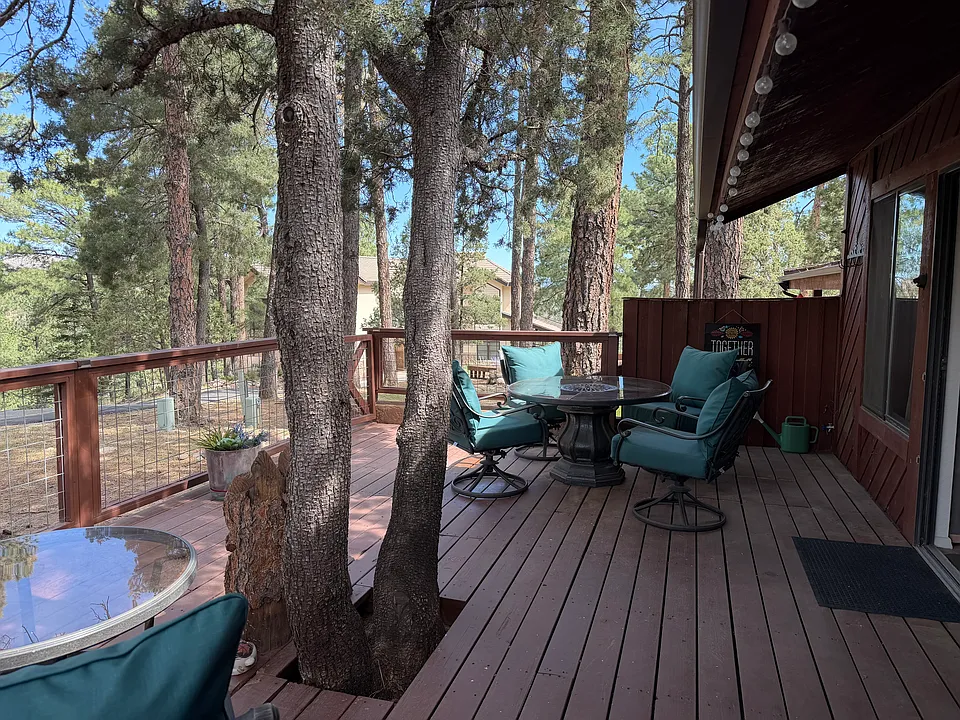 174 Crooked Stick Ln