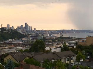 2438 W Lynn St, Seattle, WA 98199