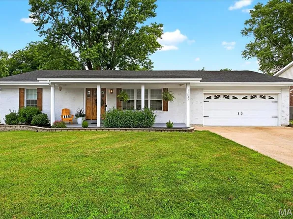 11457 Terry Ave, Bridgeton, MO 63044